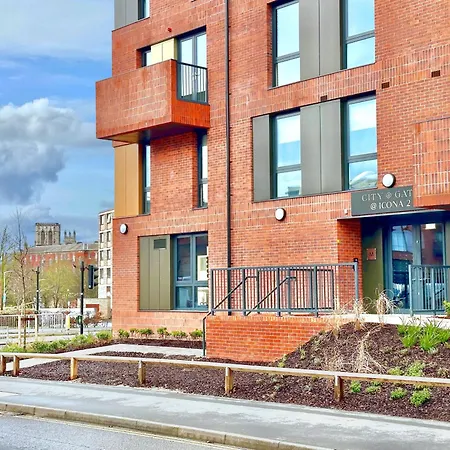 Luxury 2 Bedroom With Free Use Of Onsite Gym * York