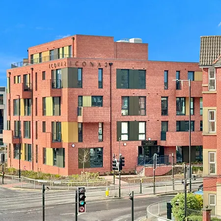 Luxury 2 Bedroom With Free Use Of Onsite Gym Apartment *